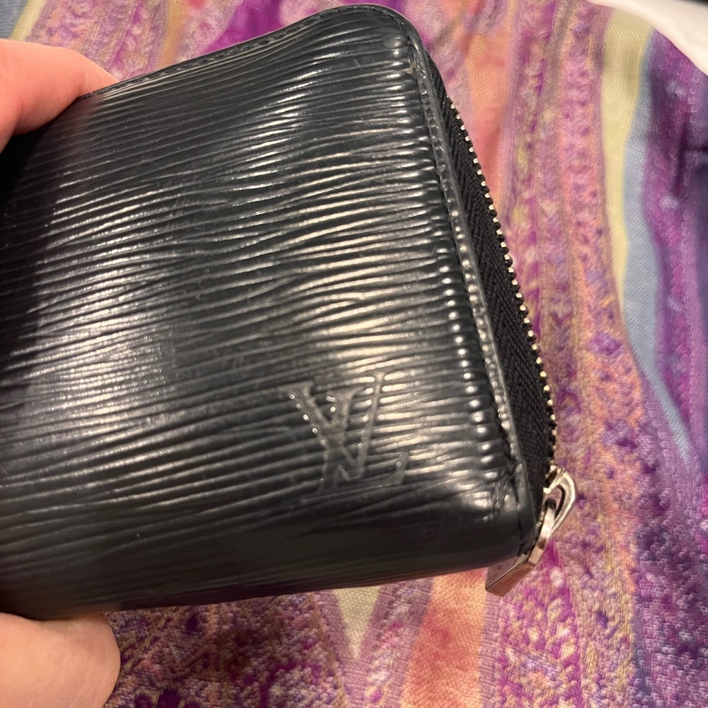 Louis Vuitton Black Epi long wallet - Picture 8 of 9
